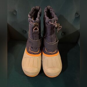 Cat & Jack Navy & Orange Brody Winter Snow Boots Boys Size 2